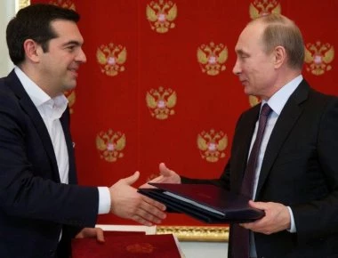 Ποιος έχει συμφέρον να διαρρήξει η Ελλάδα τις σχέσεις της με την Ρωσία;
